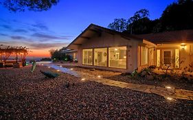 The Mariposa Mystery House By Bnb Yosemite